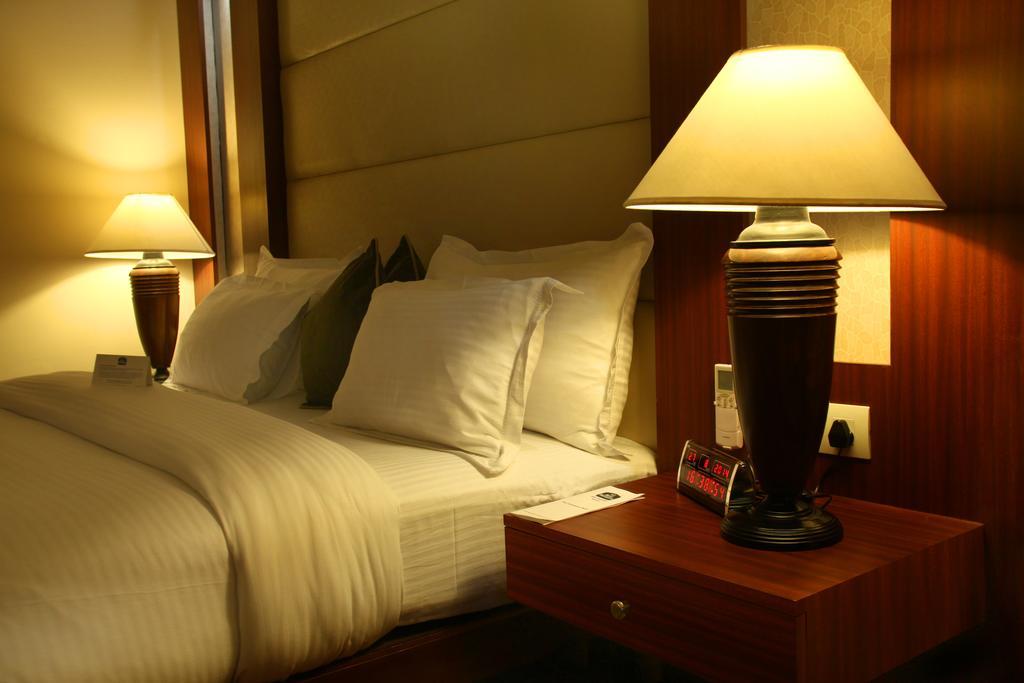 Continent Nakodar Hotel & Resorts Ruang foto